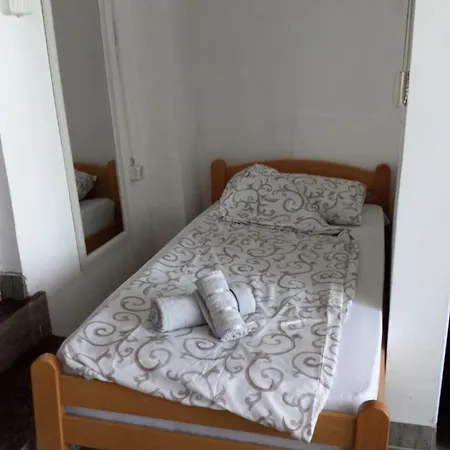 Apartament Sani